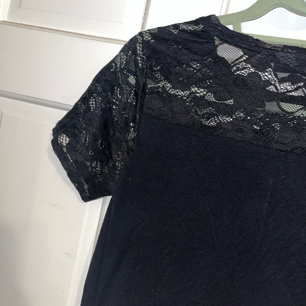 Apt. 9 Black Lace Yoke Short Sleeve Top Size Small - Picture 7 of 9